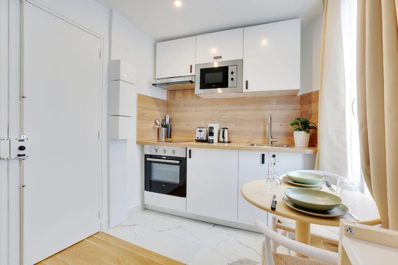 Homy Apartment 4P1Br Paris Bagian luar foto