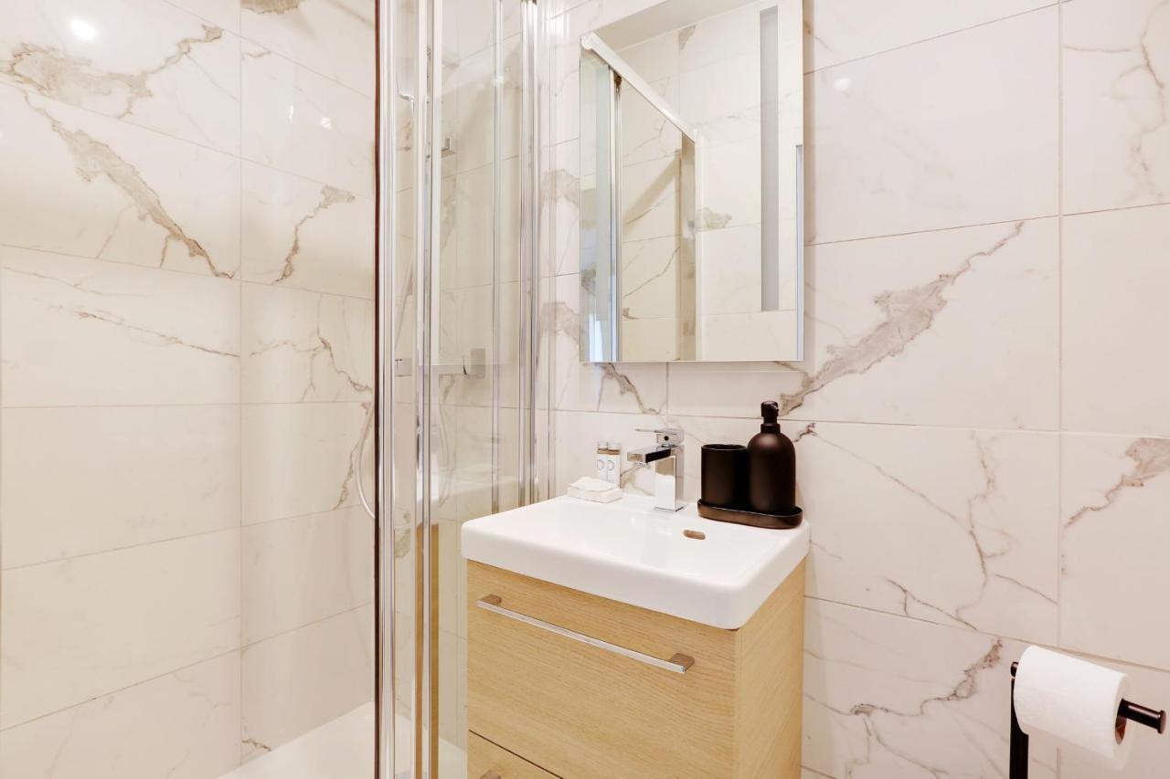 Homy Apartment 4P1Br Paris Bagian luar foto